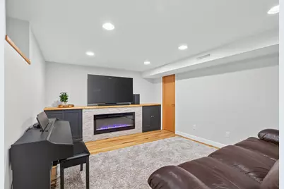 2649 Hillview Road, Mounds View, MN 55112 - Photo 25