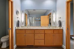 290 Grace Pointe Ct, Wayzata, MN 55391 - Photo 29