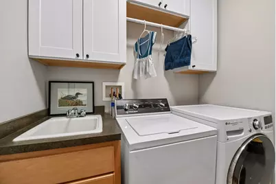 290 Grace Pointe Court, Wayzata, MN 55391 - Photo 21