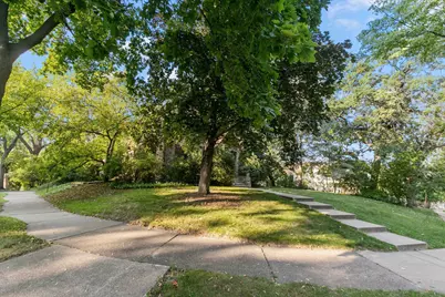 201 Melbourne Avenue SE #E, Minneapolis, MN 55414 - Photo 23