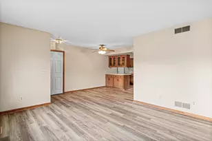 4793 Avon St, Shoreview, MN 55126 - Photo 3