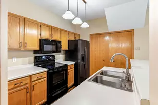 8450 Kimball Dr, Eden Prairie, MN 55347 - Photo 3