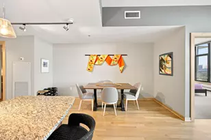 1120 S 2nd St, Minneapolis, MN 55415 - Photo 11