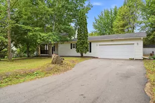 3715 31st Ave N, Robbinsdale, MN 55422 - Photo 3