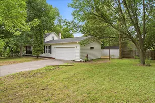 3715 31st Ave N, Robbinsdale, MN 55422 - Photo 5
