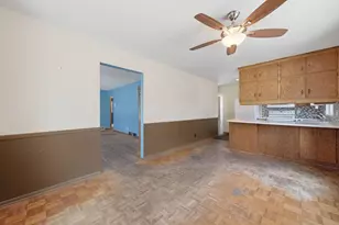 8126 Northern Dr, Crystal, MN 55427 - Photo 9