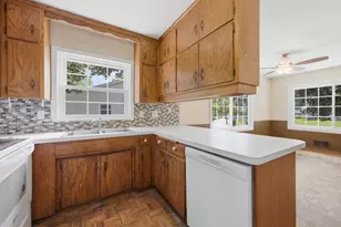 8126 Northern Dr, Crystal, MN 55427 - Photo 7