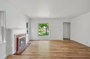 3830 Zenith Ave N, Robbinsdale, MN 55422 - Photo 3