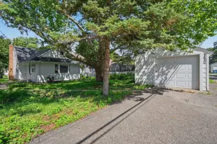 3830 Zenith Ave N, Robbinsdale, MN 55422 - Photo 23