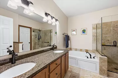 2446 Autumn Ridge Court, Chanhassen, MN 55317 - Photo 15