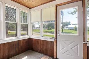 427 E River Ave, Barron, WI 54812 - Photo 11