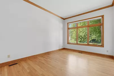 9272 Duckwood Trail, Woodbury, MN 55125 - Photo 5