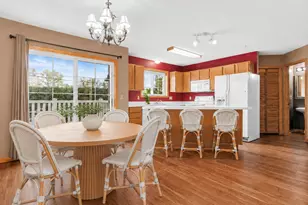 630 Knights Bridge Rd, New Brighton, MN 55112 - Photo 3