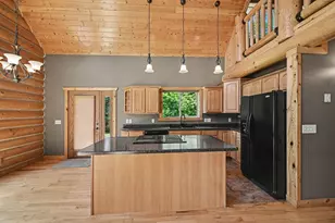 1030 Lokhorst St, Baldwin, WI 54002 - Photo 9