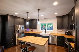 615 Vine St, Hudson, WI 54016 - Photo 7
