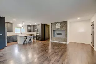615 Vine St, Hudson, WI 54016 - Photo 13