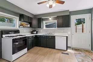 536 Sherburne Ave, Saint Paul, MN 55103 - Photo 11