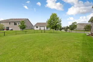601 Stonegate Cir, Waconia, MN 55387 - Photo 39