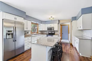 67 W Wood Rdg Dr, River Falls, WI 54022 - Photo 7