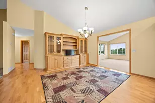 1175 Dale St SW, Hutchinson, MN 55350 - Photo 11