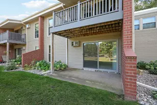 110263 Village Rd, Chaska, MN 55318 - Photo 23