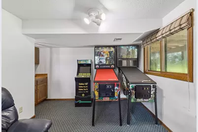 4316 Thornhill Lane, Vadnais Heights, MN 55127 - Photo 21