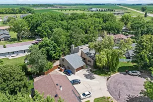 709 Sunrise Blvd, Redwood Falls, MN 56283 - Photo 9
