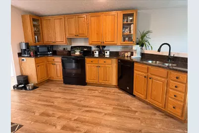2111 Excalibur Road, North Mankato, MN 56003 - Photo 3