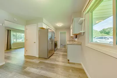 7840 Winsdale Street N, Golden Valley, MN 55427 - Photo 17
