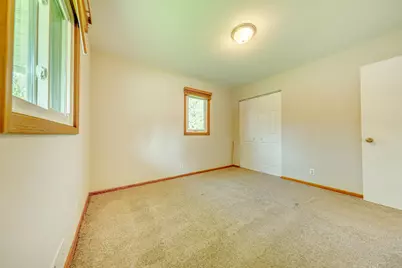 7840 Winsdale Street N, Golden Valley, MN 55427 - Photo 29