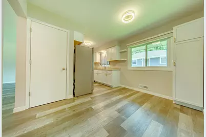 7840 Winsdale Street N, Golden Valley, MN 55427 - Photo 15