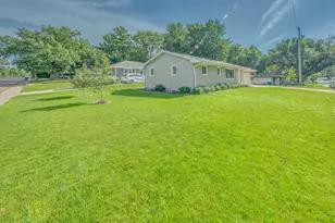 7840 Winsdale Street N, Golden Valley, MN 55427 - Photo 5