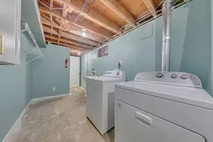 7840 Winsdale Street N, Golden Valley, MN 55427 - Photo 49