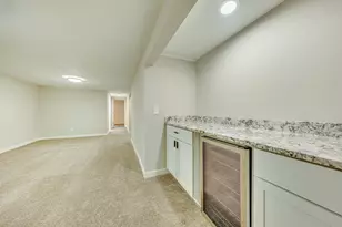7840 Winsdale Street N, Golden Valley, MN 55427 - Photo 39