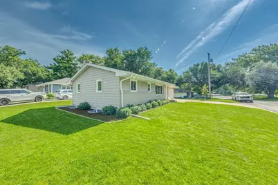 7840 Winsdale Street N, Golden Valley, MN 55427 - Photo 7