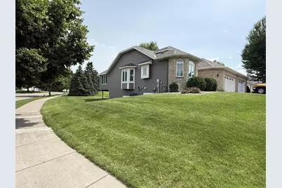 3028 Highpointe Curve, Roseville, MN 55113 - Photo 3