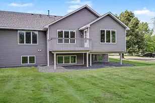 3028 Highpointe Curve, Roseville, MN 55113 - Photo 23