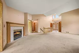 3028 Highpointe Curve, Roseville, MN 55113 - Photo 9