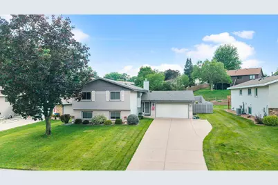 5213 Overlook Drive, Bloomington, MN 55437 - Photo 3