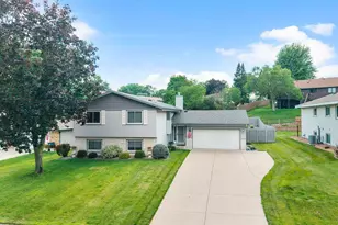 5213 Overlook Dr, Bloomington, MN 55437 - Photo 3
