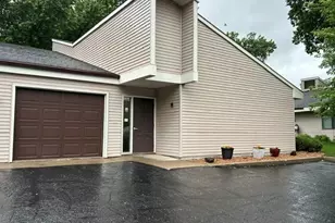 416 Sibley Ave S, Litchfield, MN 55355 - Photo 3