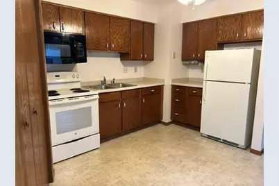 416 Sibley Avenue S #206, Litchfield, MN 55355 - Photo 5