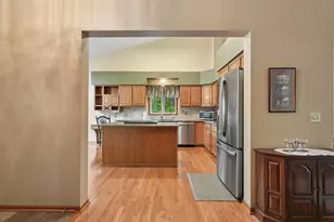 12783 Falcon Dr, Apple Valley, MN 55124 - Photo 11