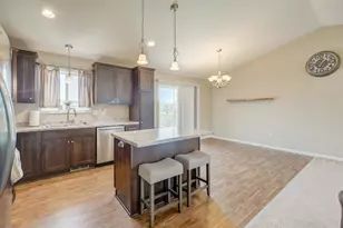 1004 Wyoming St, Roberts, WI 54023 - Photo 17