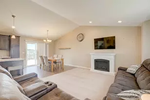 1004 Wyoming St, Roberts, WI 54023 - Photo 11