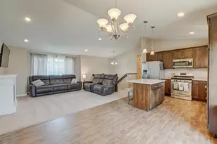 1004 Wyoming St, Roberts, WI 54023 - Photo 13