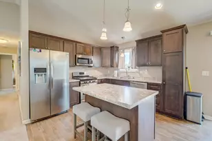 1004 Wyoming St, Roberts, WI 54023 - Photo 15