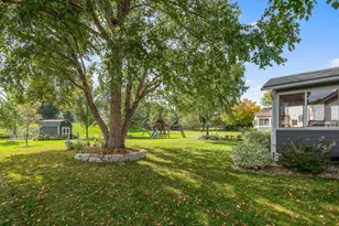9007 Princeton Rd, Woodbury, MN 55125 - Photo 45