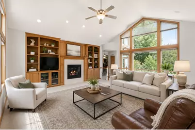 10035 Woodhill Boulevard, Lakeville, MN 55044 - Photo 9