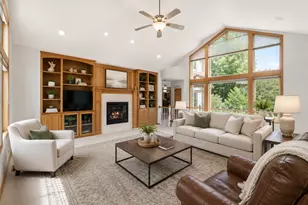10035 Woodhill Blvd, Lakeville, MN 55044 - Photo 9